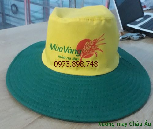 Xưởng may nón bo tặng nông dân